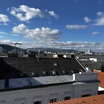 Charming Shared Rooftop Terrace Jacuzzi 360 View Mk2 Apartmán *