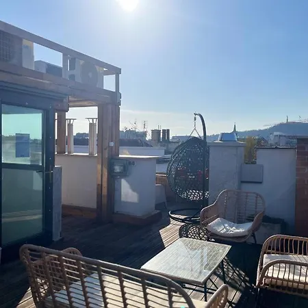 Charming Shared Rooftop Terrace Jacuzzi 360 View Mk2 * Budapešť