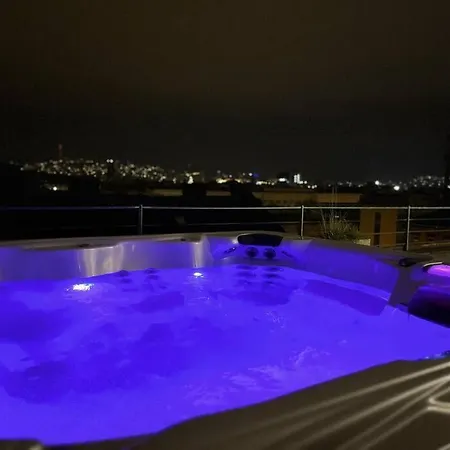 Charming Shared Rooftop Terrace Jacuzzi 360 View Mk2 * Budapest
