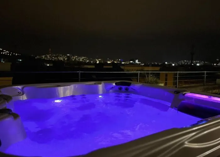 Charming Shared Rooftop Terrace Jacuzzi 360 View Mk2 * Budapesta