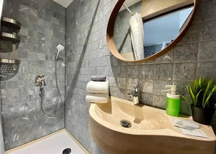 Charming Shared Rooftop Terrace Jacuzzi 360 View Mk2 Appartement Budapest