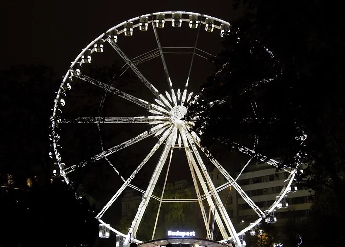 Charming Shared Rooftop Terrace Jacuzzi 360 View Mk2 * Budapesta