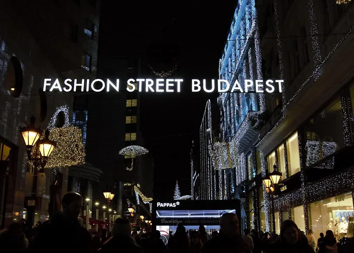 Charming Shared Rooftop Terrace Jacuzzi 360 View Mk2 Budapest